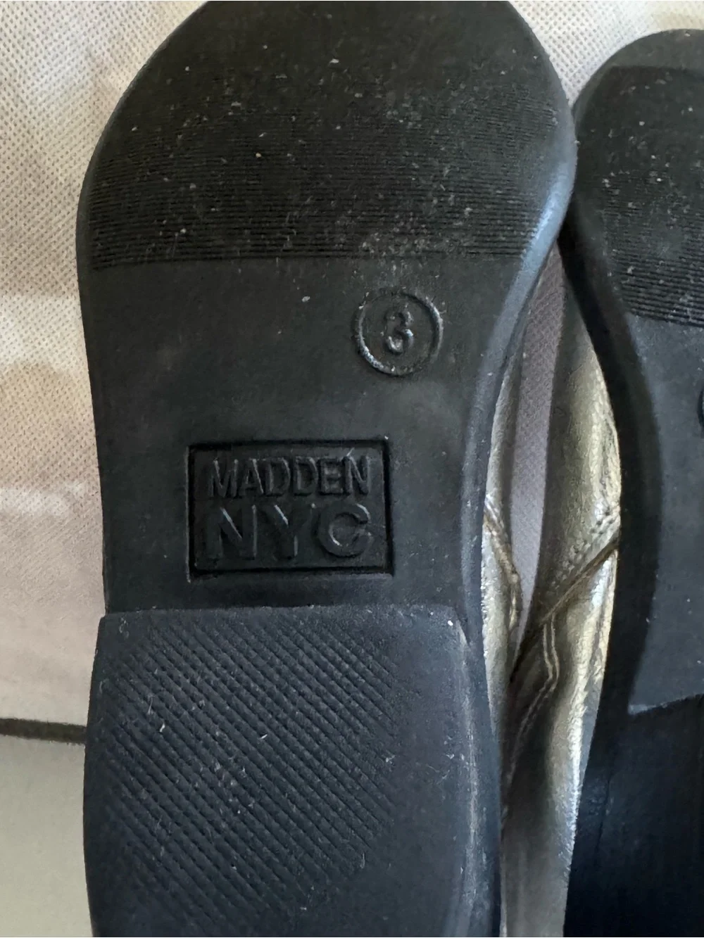 Madden NYC Sz 3 Big Girl’s Silver Cowboy Boots GUC😊😊